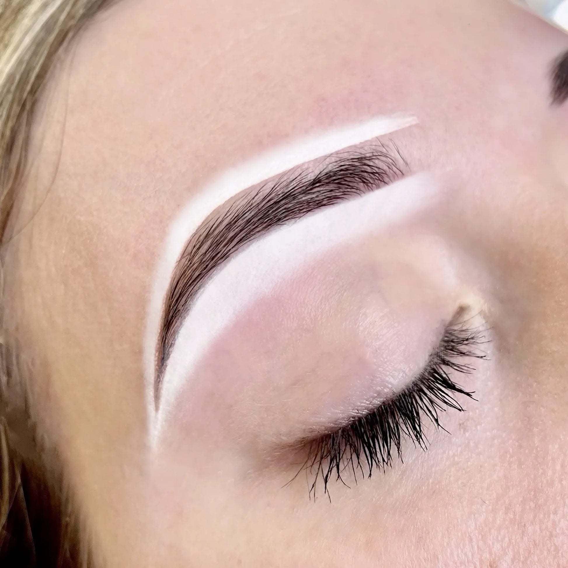 Brow Contour Paste