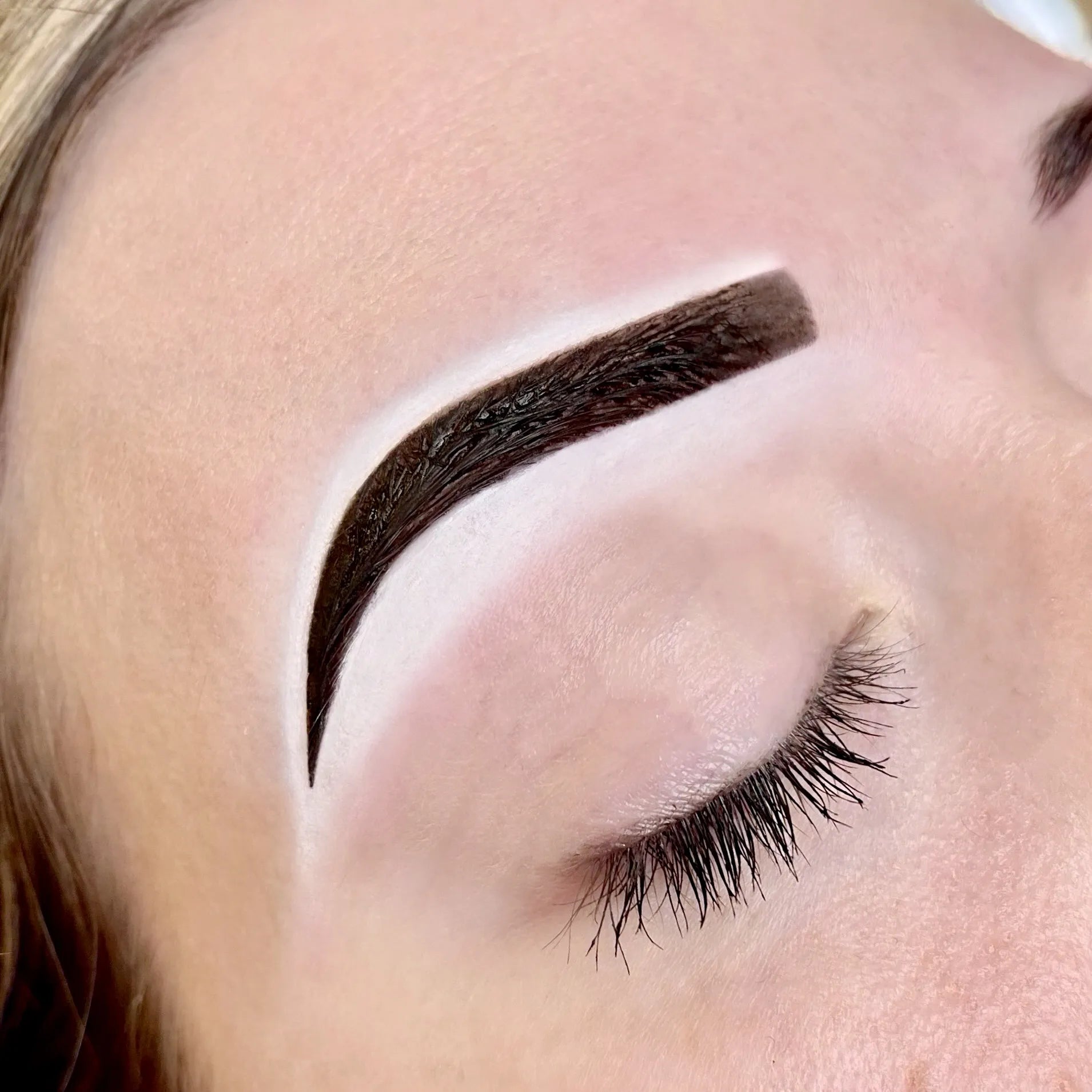 Brow Contour Paste